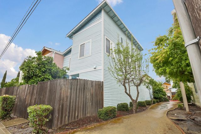 7139 Humanity Ln, Sacramento, CA 95822