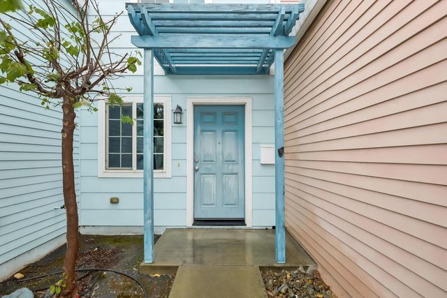 7139 Humanity Ln, Sacramento, CA 95822