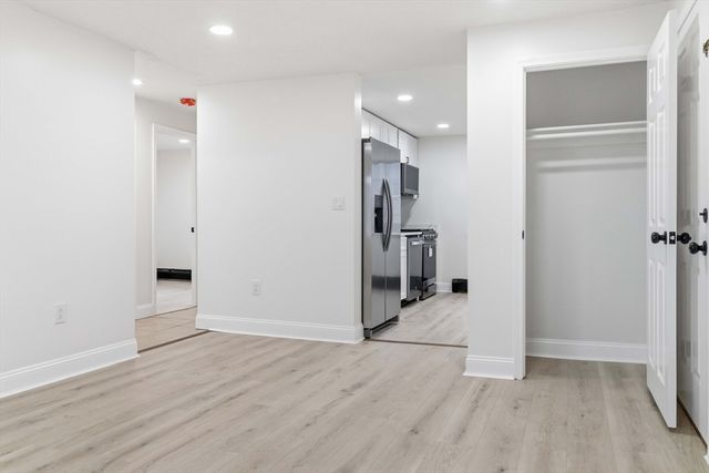 1 19th Street 3, Lowell, MA 01850