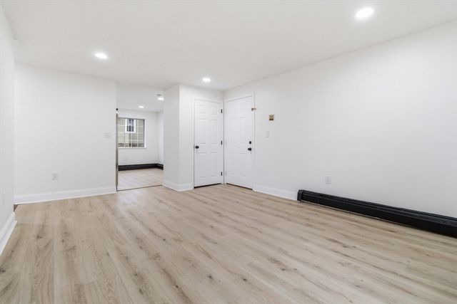 1 19th Street 3, Lowell, MA 01850