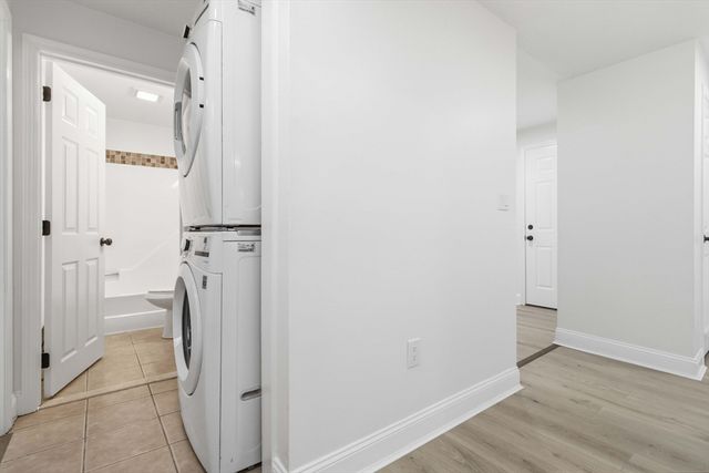 1 19th Street 3, Lowell, MA 01850