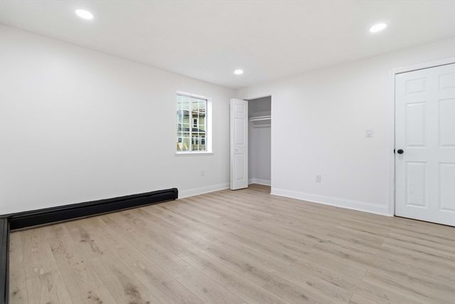 1 19th Street 3, Lowell, MA 01850