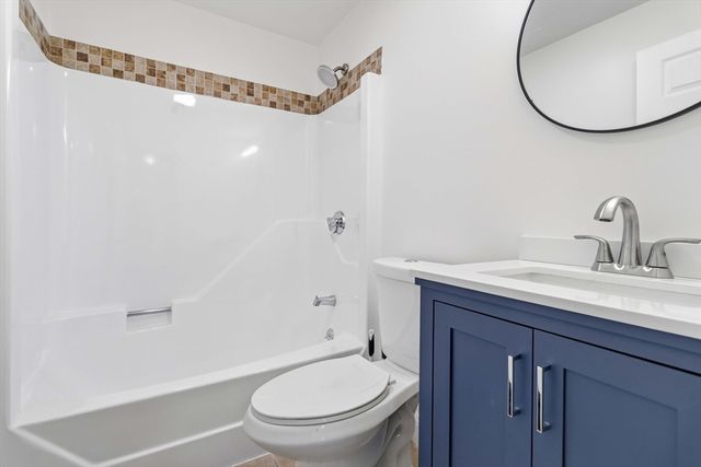 1 19th Street 3, Lowell, MA 01850