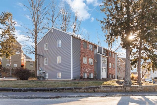 1 19th Street 3, Lowell, MA 01850