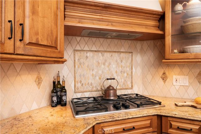 2372 Shadow Hill Drive, Riverside, CA 92506