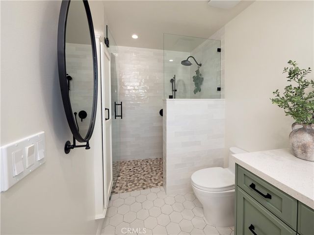 2372 Shadow Hill Drive, Riverside, CA 92506