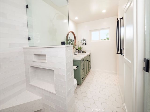 2372 Shadow Hill Drive, Riverside, CA 92506