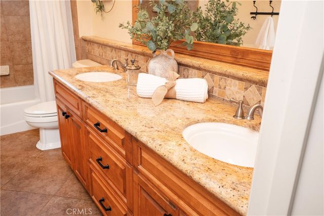 2372 Shadow Hill Drive, Riverside, CA 92506