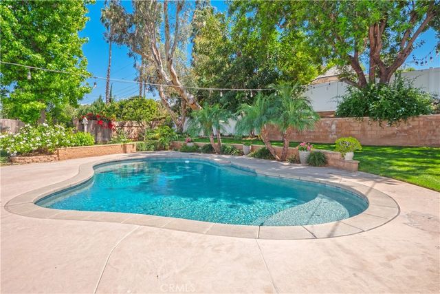 2372 Shadow Hill Drive, Riverside, CA 92506