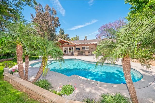 2372 Shadow Hill Drive, Riverside, CA 92506