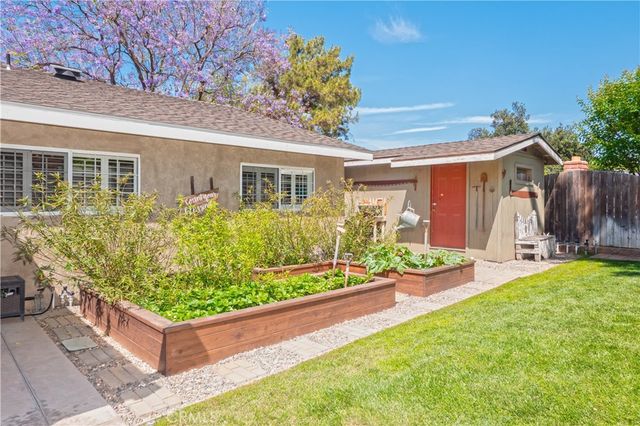 2372 Shadow Hill Drive, Riverside, CA 92506