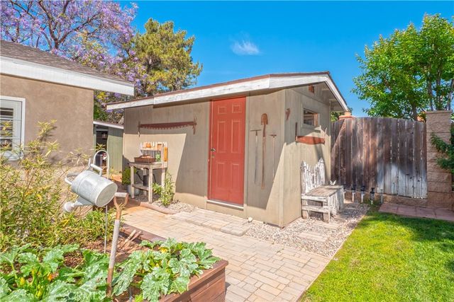 2372 Shadow Hill Drive, Riverside, CA 92506