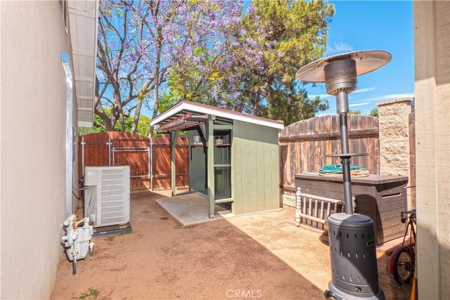 2372 Shadow Hill Drive, Riverside, CA 92506