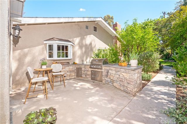 2372 Shadow Hill Drive, Riverside, CA 92506