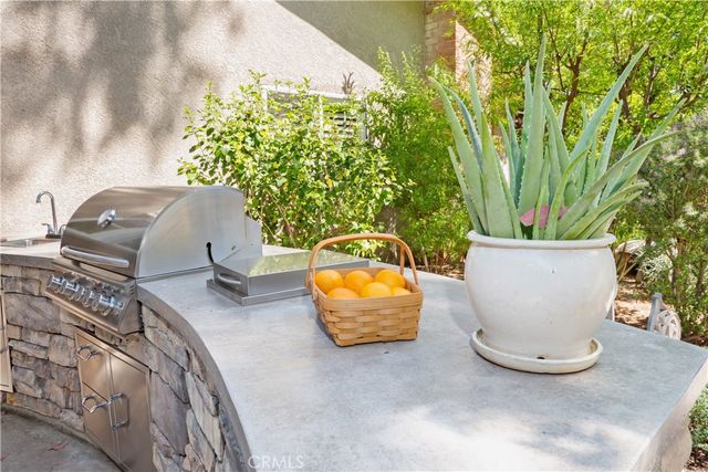 2372 Shadow Hill Drive, Riverside, CA 92506