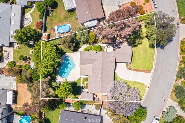 2372 Shadow Hill Drive, Riverside, CA 92506
