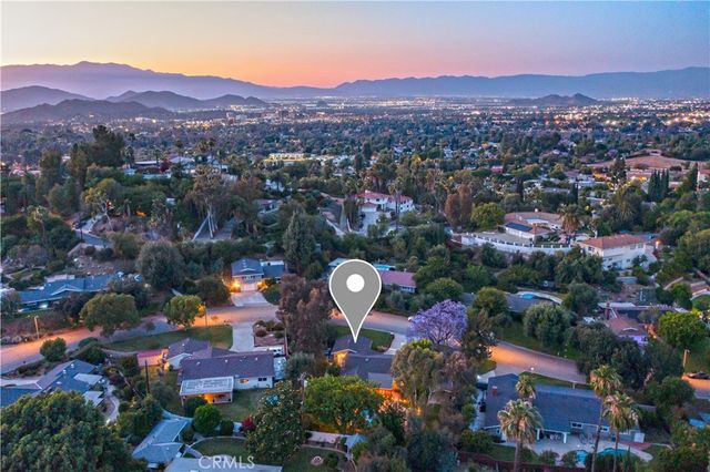 2372 Shadow Hill Drive, Riverside, CA 92506