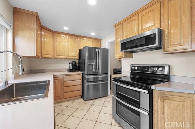 4586 Larwin, Cypress, CA 90630