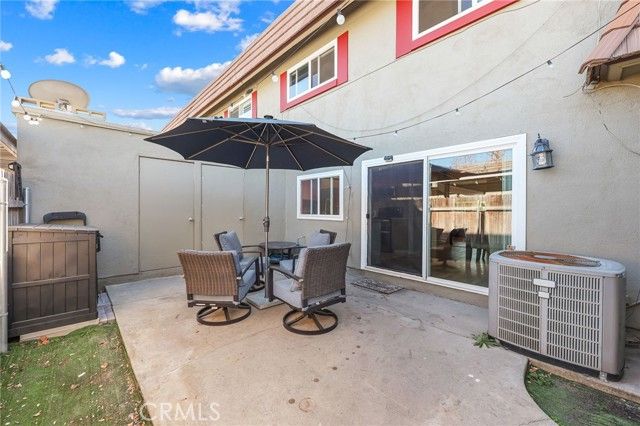 4586 Larwin, Cypress, CA 90630