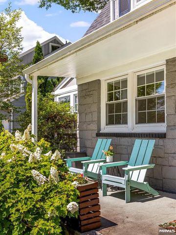 20 College Avenue, Montclair, NJ 07043