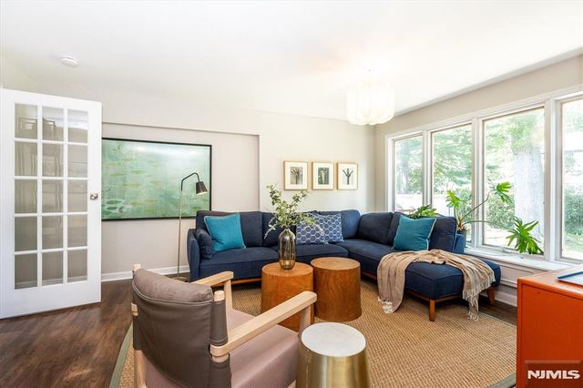 20 College Avenue, Montclair, NJ 07043