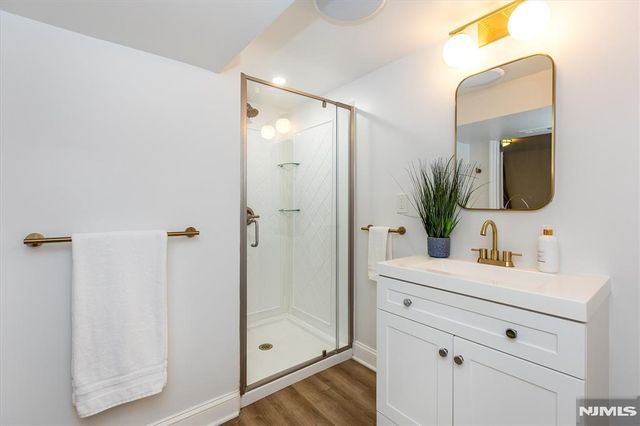20 College Avenue, Montclair, NJ 07043
