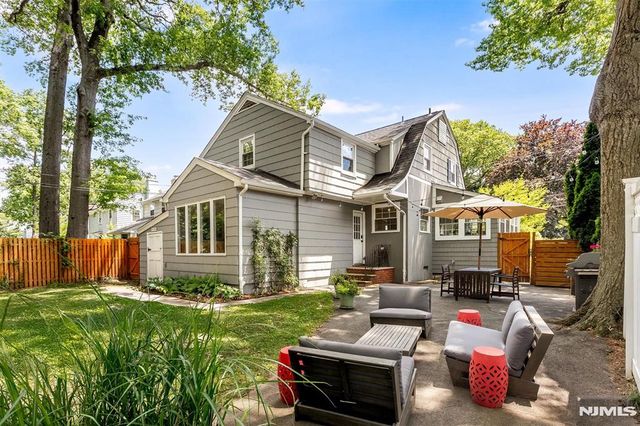 20 College Avenue, Montclair, NJ 07043