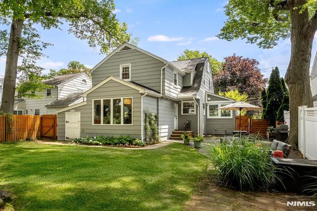 20 College Avenue, Montclair, NJ 07043