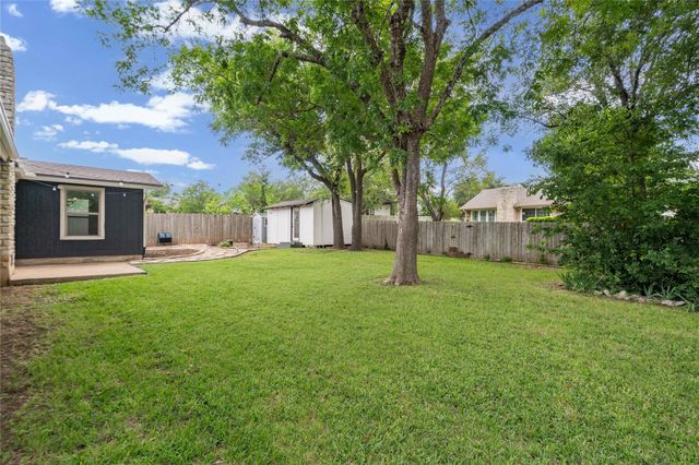 810 Stillhouse SPG, Round Rock, TX 78681