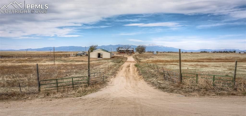 3830 Hemmingway Road, Colorado Springs, CO 80930