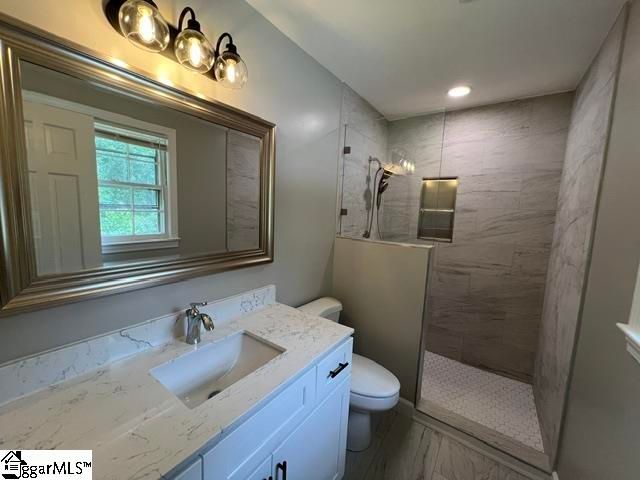 5 Green Leaf Drive, Greenville, SC 29617
