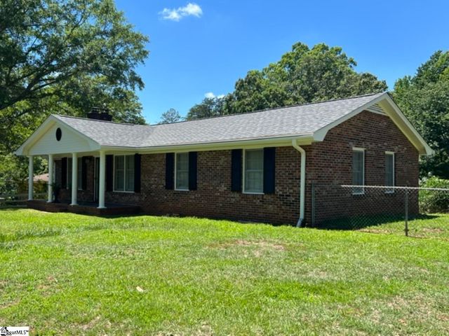 5 Green Leaf Drive, Greenville, SC 29617