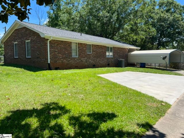 5 Green Leaf Drive, Greenville, SC 29617