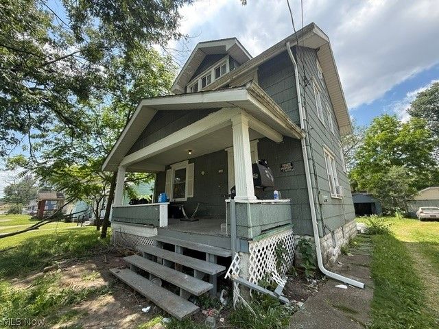 1815 Roosevelt Avenue NE, Canton, OH 44705