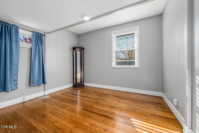 1457 Garden Drive, Kingsport, TN 37664