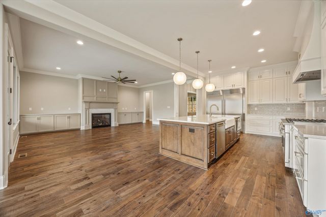 43 Legacy Oaks Place, Gurley, AL 35748