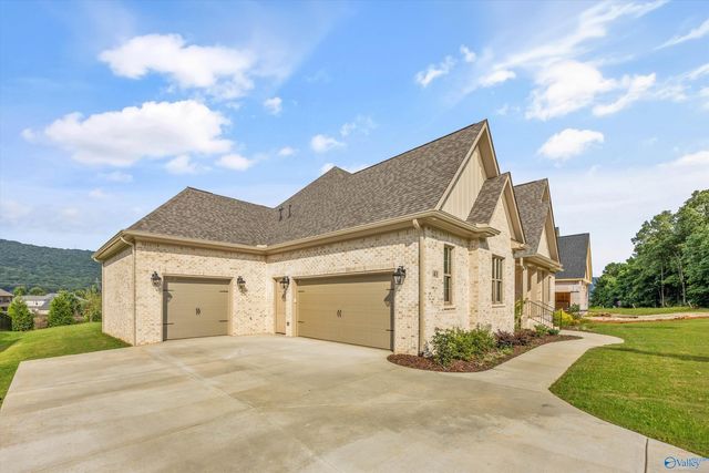 43 Legacy Oaks Place, Gurley, AL 35748