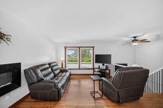 725 SE 3rd Street, Ankeny, IA 50021