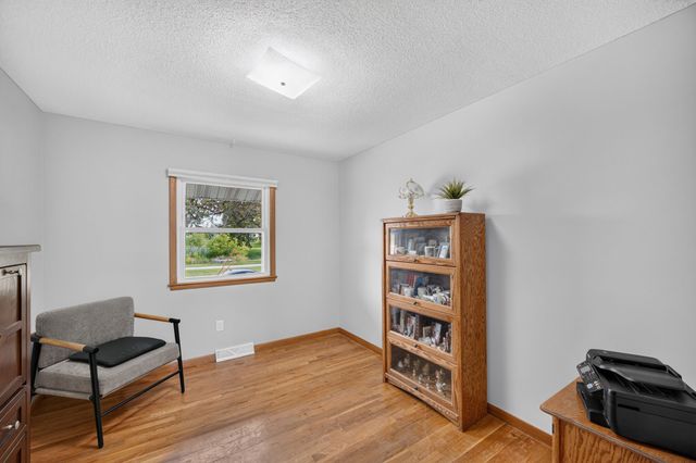 725 SE 3rd Street, Ankeny, IA 50021