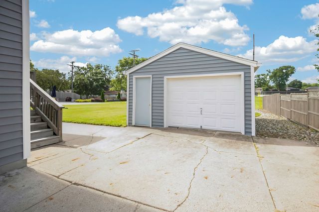 725 SE 3rd Street, Ankeny, IA 50021