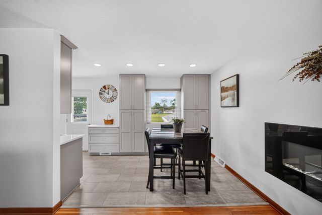 725 SE 3rd Street, Ankeny, IA 50021