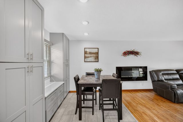 725 SE 3rd Street, Ankeny, IA 50021