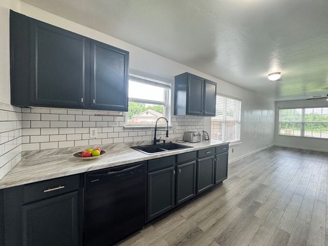 1795 Bliss Circle, Newcastle, OK 73065