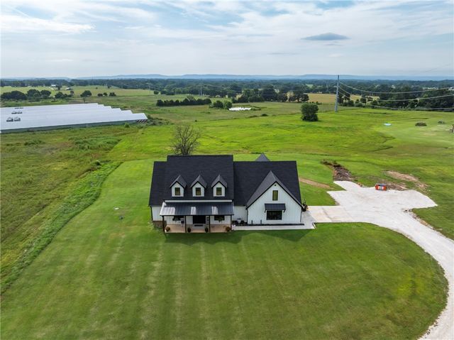 14720 N Wedington Blacktop Road, Lincoln, AR 72744