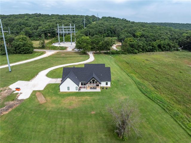 14720 N Wedington Blacktop Road, Lincoln, AR 72744