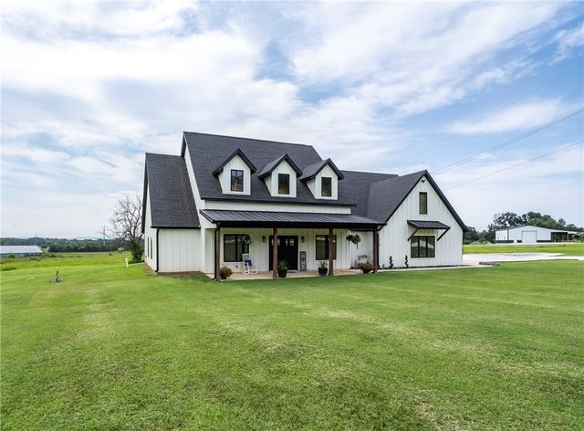 14720 N Wedington Blacktop Road, Lincoln, AR 72744