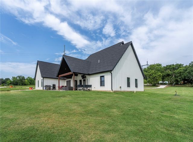 14720 N Wedington Blacktop Road, Lincoln, AR 72744