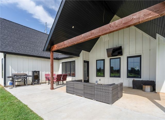 14720 N Wedington Blacktop Road, Lincoln, AR 72744