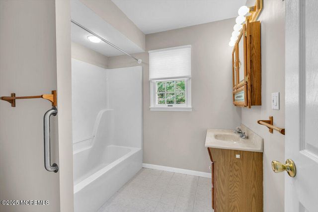 896 Anderson Road, Jackson, NJ 08527