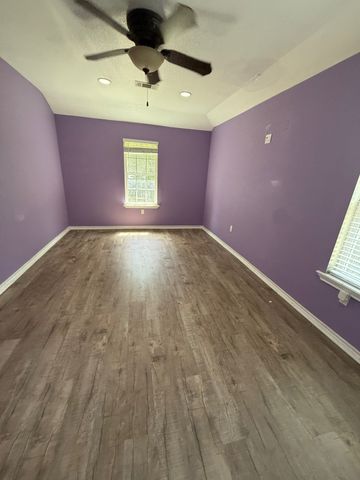 400 N Avenue A, Springtown, TX 76082